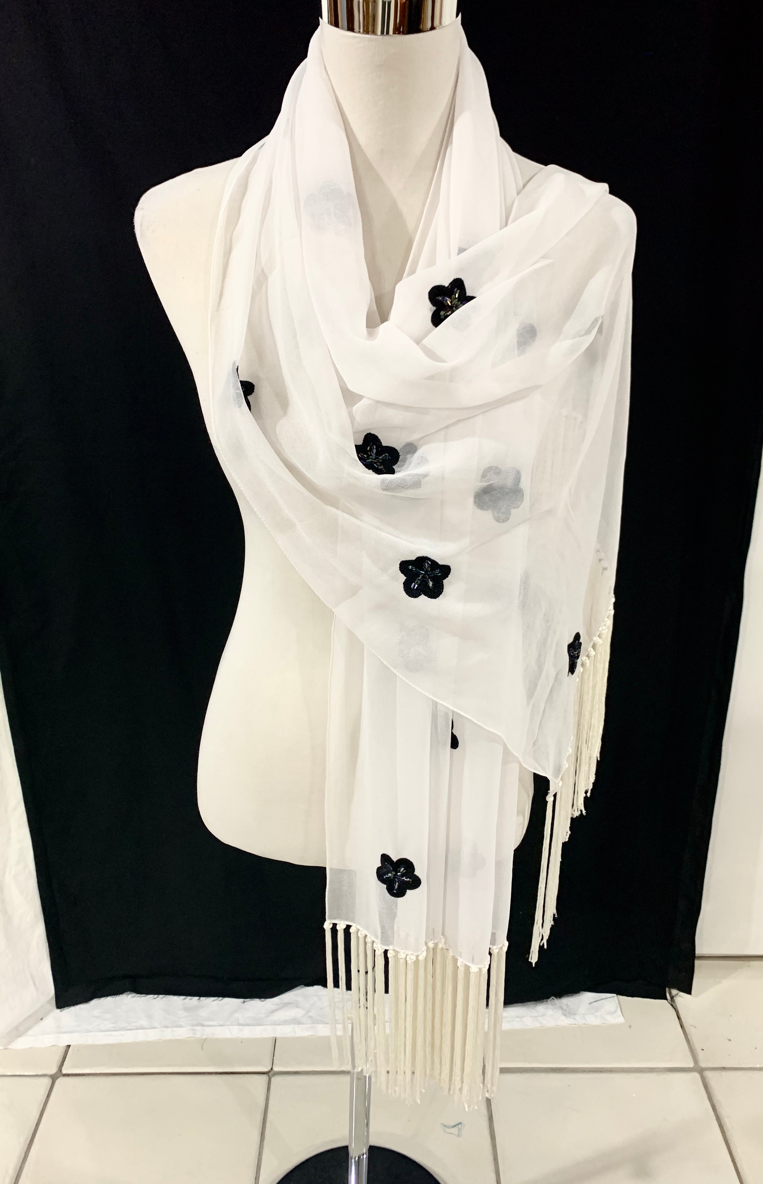 White Georgette shawl, white n black ...